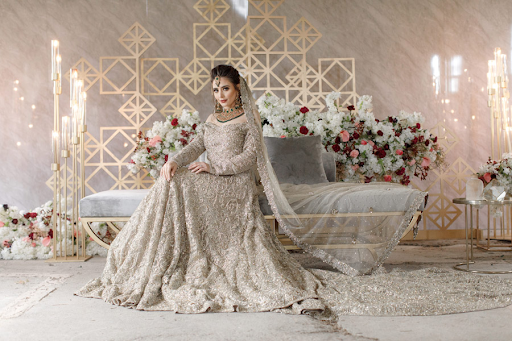 5 Tips for Picking Asian Wedding Fashion In UK Asian Wedding